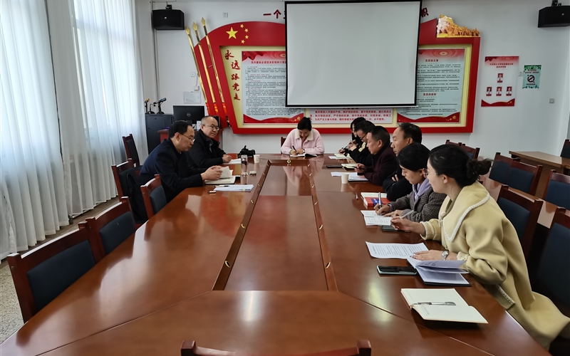 學(xué)校黨委書記王宏到馬克思主義學(xué)院調(diào)研暨召開現(xiàn)場辦公會(huì)