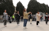 電子信息工程系分團委組織開展“你我共牽手，愛心送溫暖”志愿服務活動